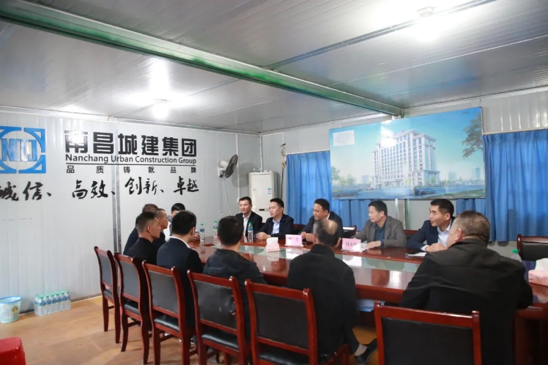 �ϲ���Ͷ�������䲿��չ������ʿ���������������������Ž��������ġ���ͷ������̸��